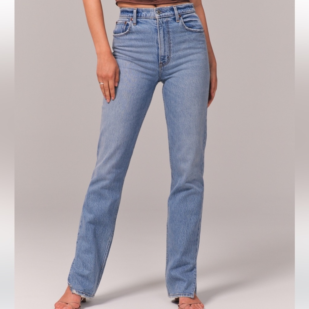 NWOT ultra high rise 90s straight jean
